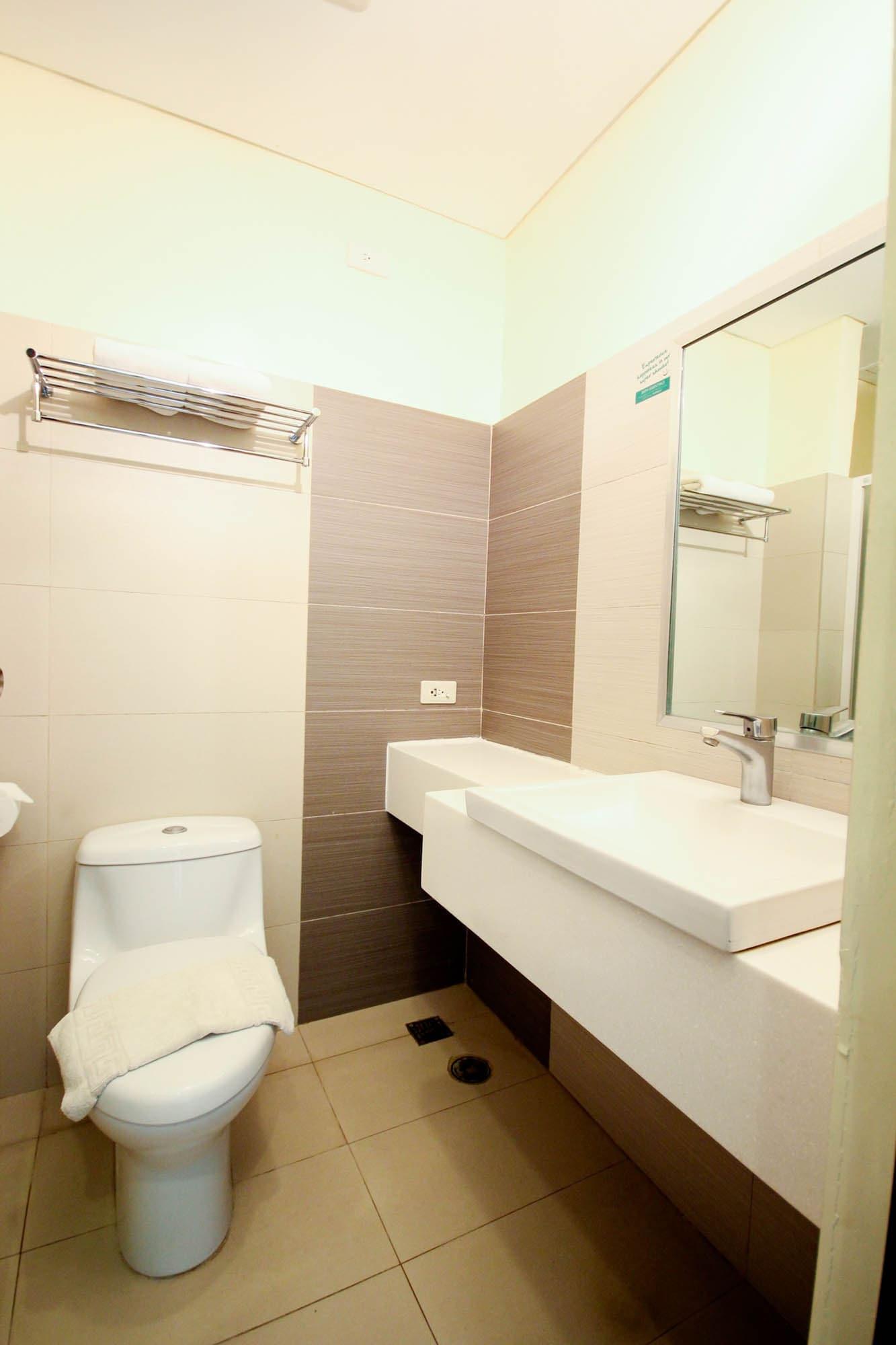 Go Hotels Lanang - Davao Ngoại thất bức ảnh