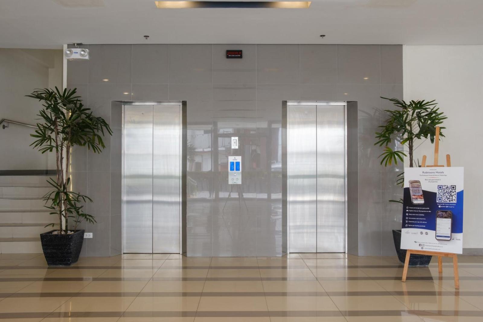 Go Hotels Lanang - Davao Ngoại thất bức ảnh
